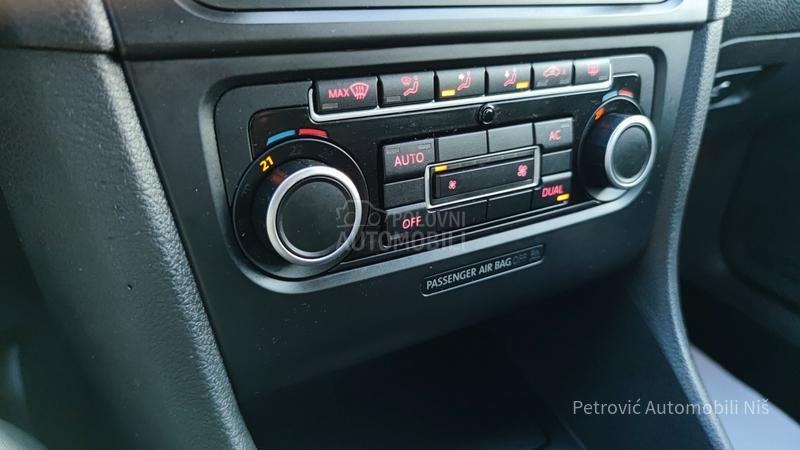 Volkswagen Golf 6 1.6 TDi //HIGHLINE//