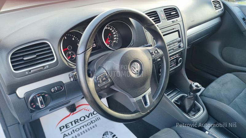 Volkswagen Golf 6 1.6 TDi //HIGHLINE//