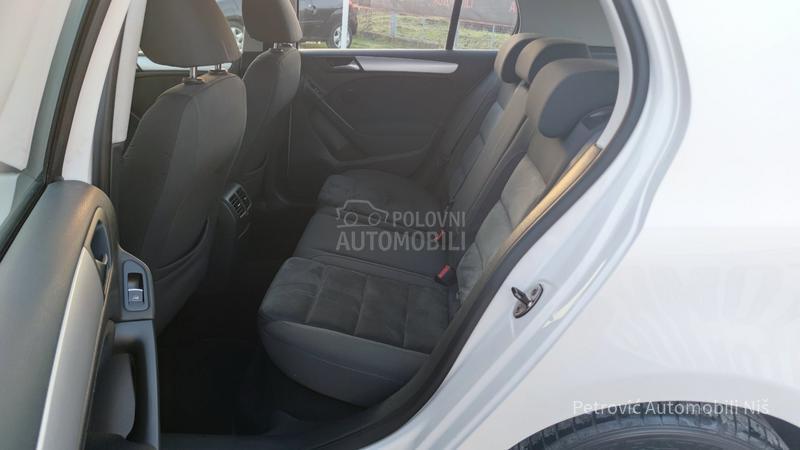 Volkswagen Golf 6 1.6 TDi //HIGHLINE//