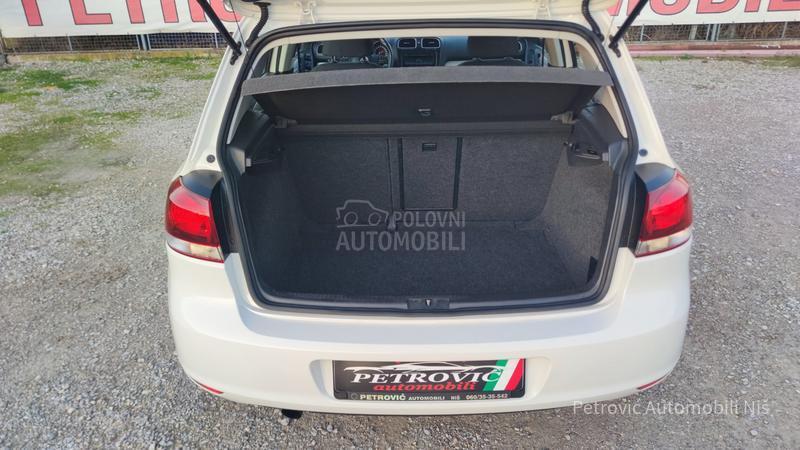 Volkswagen Golf 6 1.6 TDi //HIGHLINE//