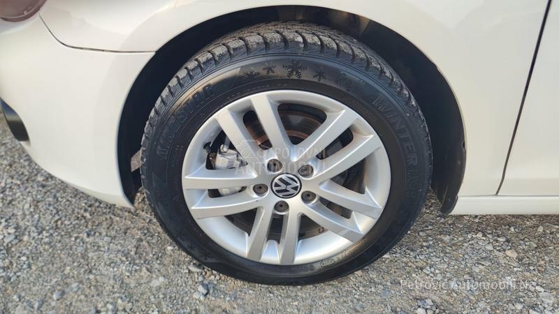 Volkswagen Golf 6 1.6 TDi //HIGHLINE//