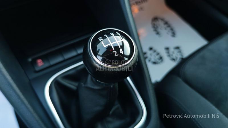 Volkswagen Golf 6 1.6 TDi //HIGHLINE//