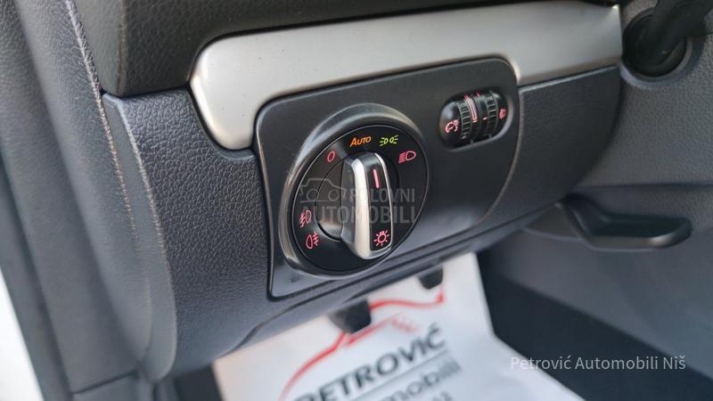 Volkswagen Golf 6 1.6 TDi //HIGHLINE//