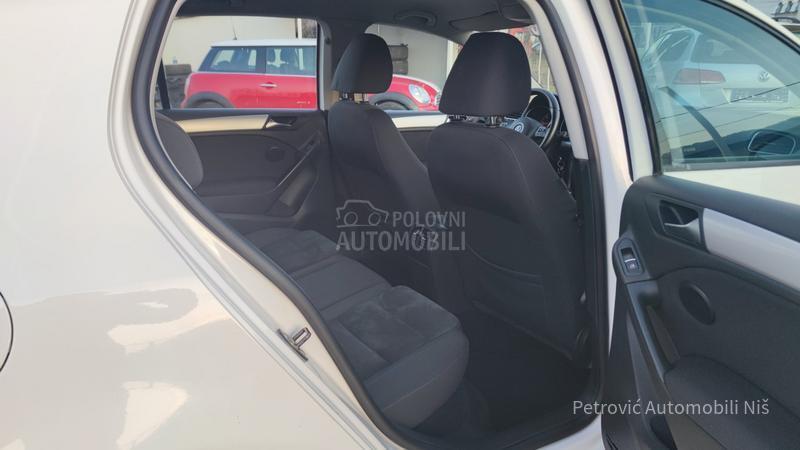 Volkswagen Golf 6 1.6 TDi //HIGHLINE//