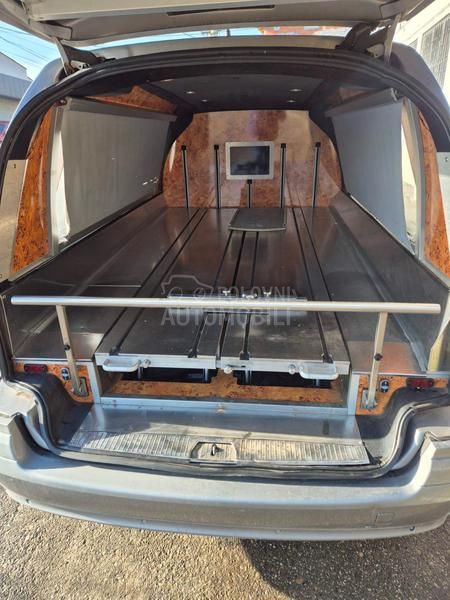 Mercedes Benz E 220 POGREBNO