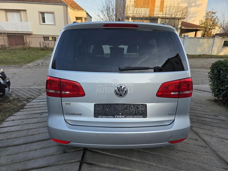 Volkswagen Touran 