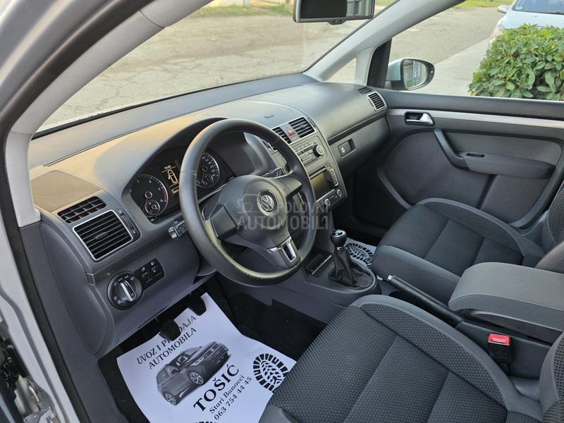 Volkswagen Touran 