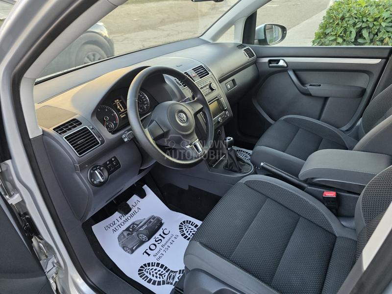 Volkswagen Touran 