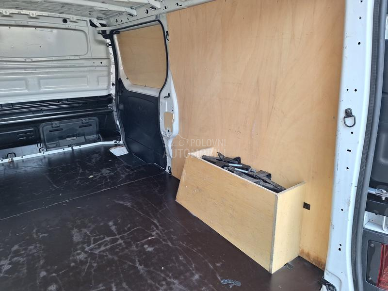 Renault Trafic 2.0dci L2H1