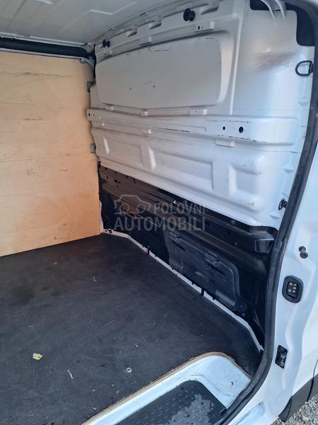 Renault Trafic 2.0dci L2H1