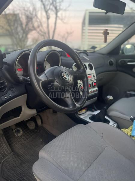 Alfa Romeo 156 