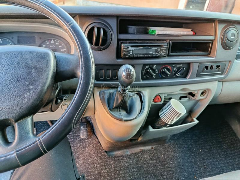 Renault Master 2.5 dci