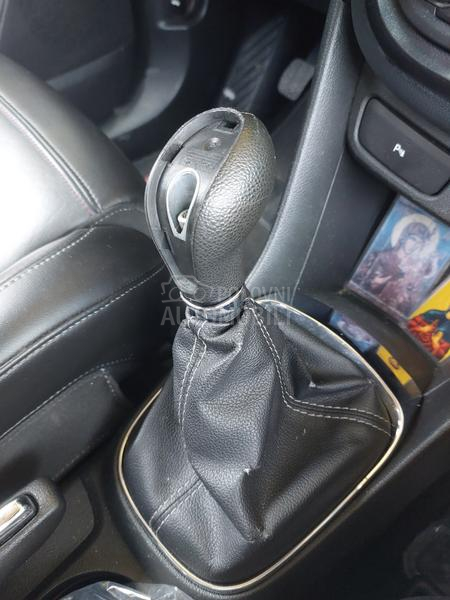 Rucica menjaca sa kozicom