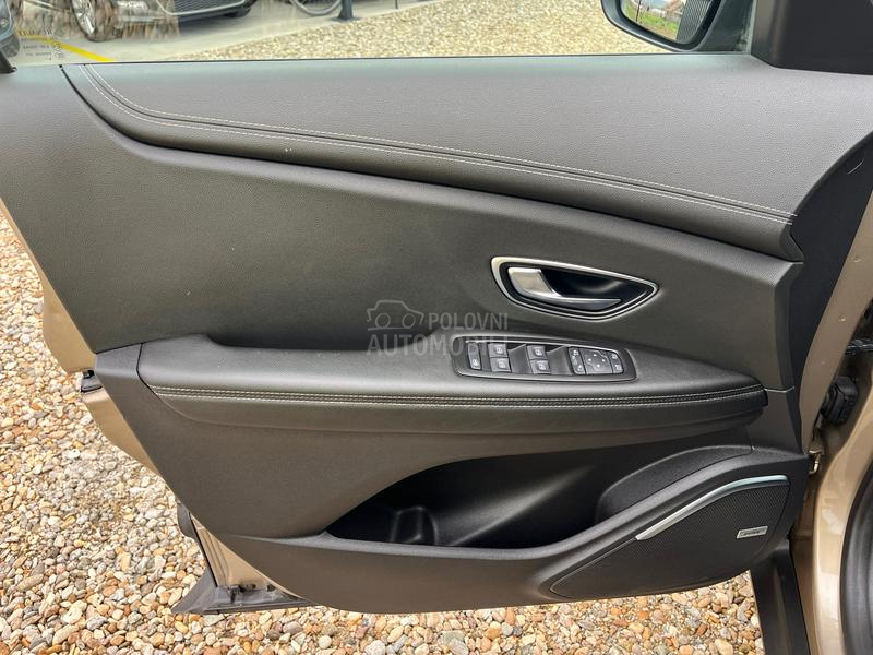 Renault Scenic 1.2 Tce BOSE