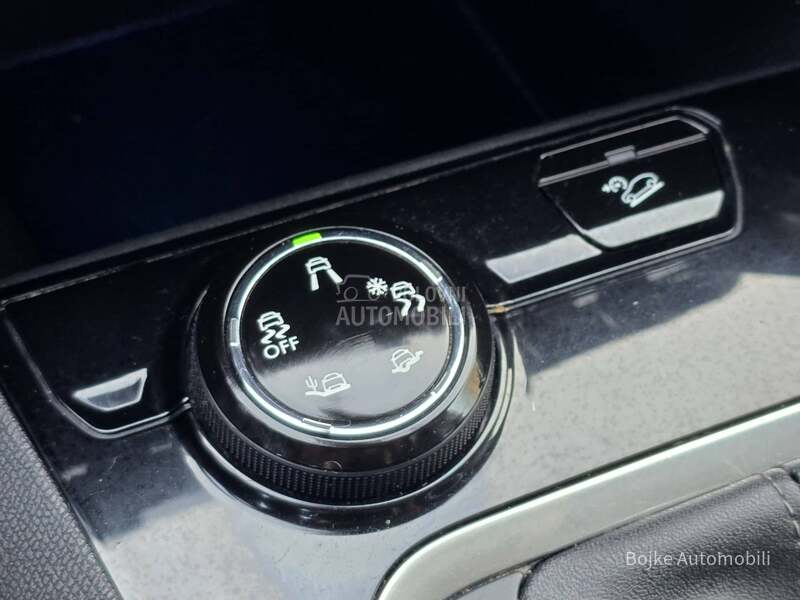 Peugeot 3008 1.6 HDI ALLURE