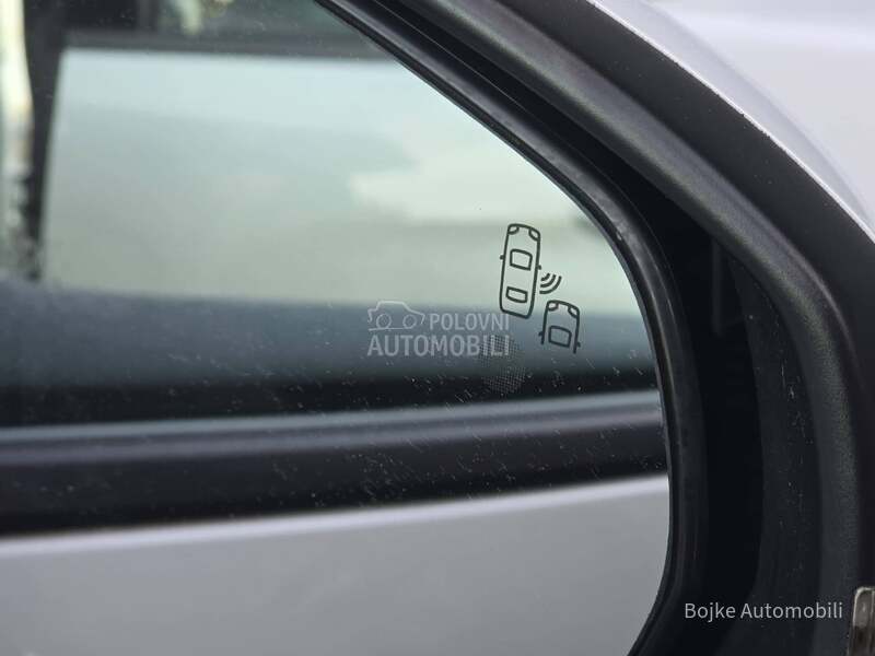 Peugeot 3008 1.6 HDI ALLURE