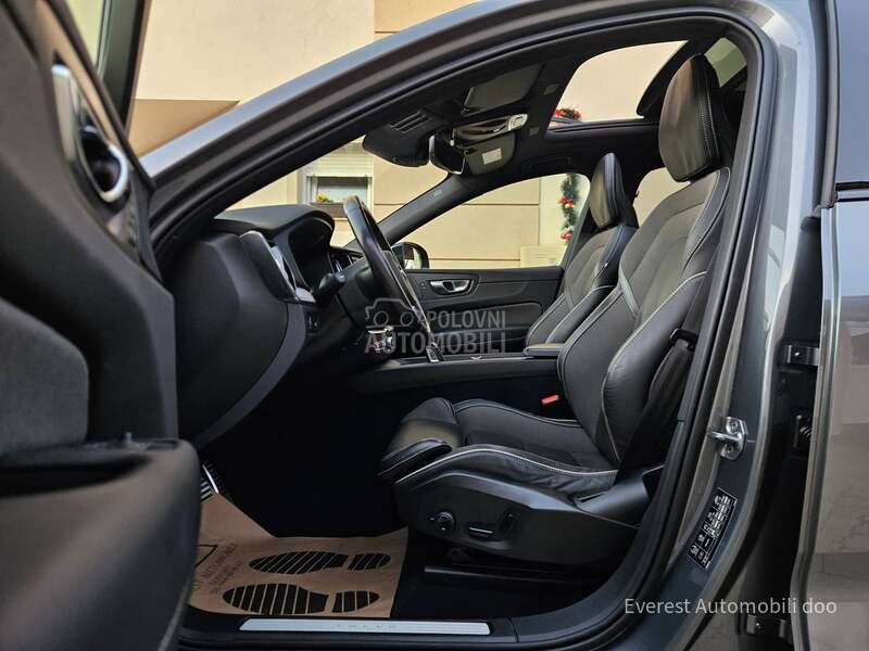 Volvo XC60 2.0B4/MHEV/R Design/