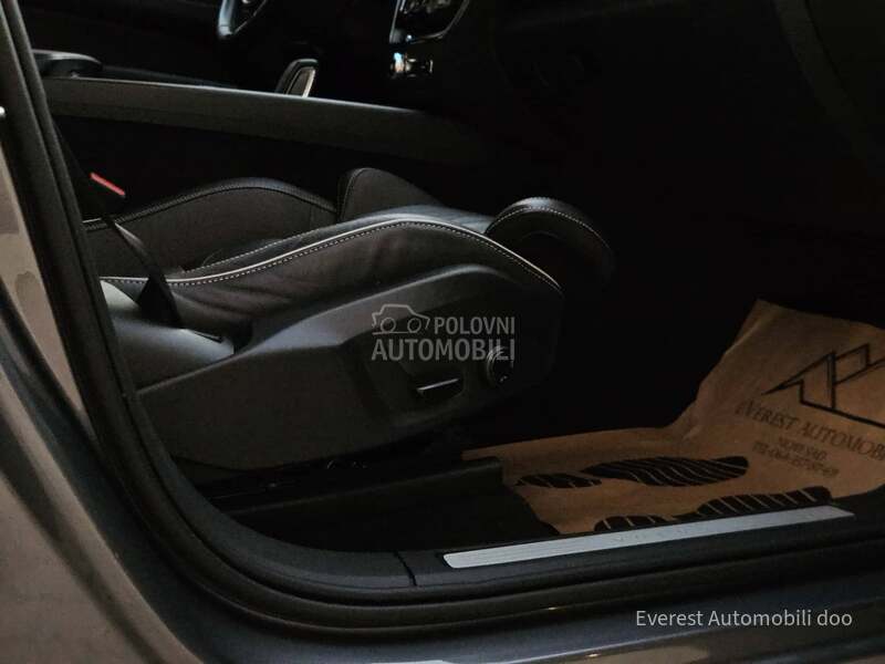 Volvo XC60 2.0B4/MHEV/R Design/
