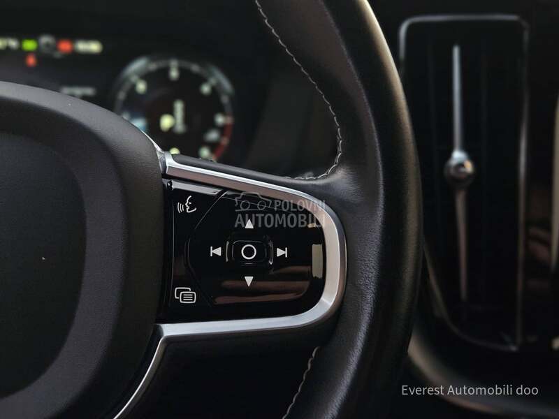 Volvo XC60 2.0B4/MHEV/R Design/