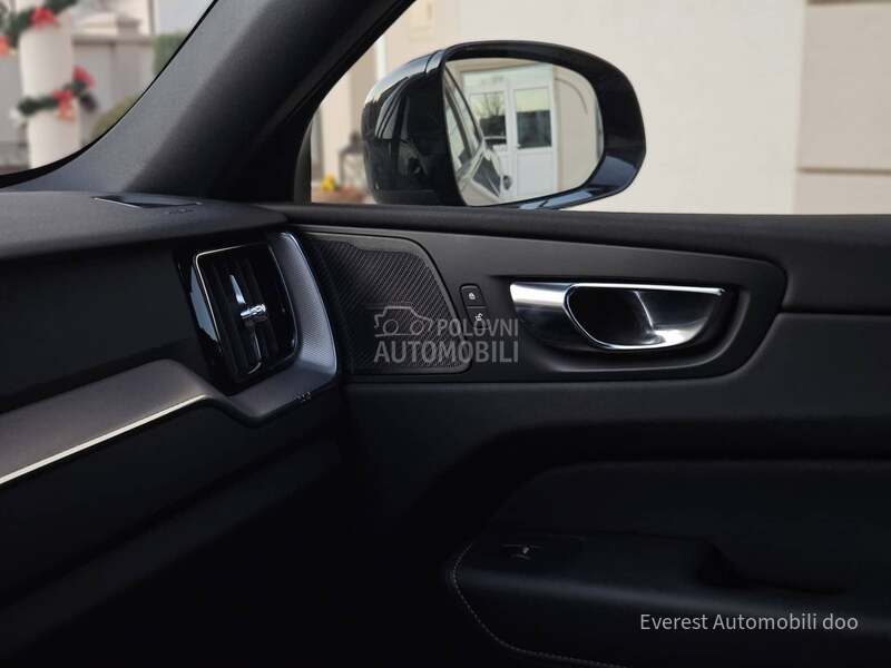 Volvo XC60 2.0B4/MHEV/R Design/