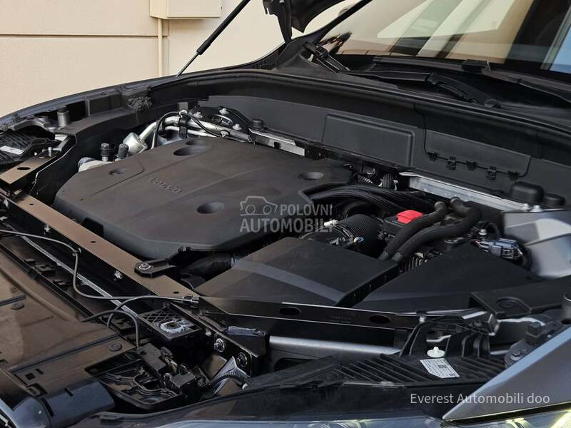 Volvo XC60 2.0B4/MHEV/R Design/