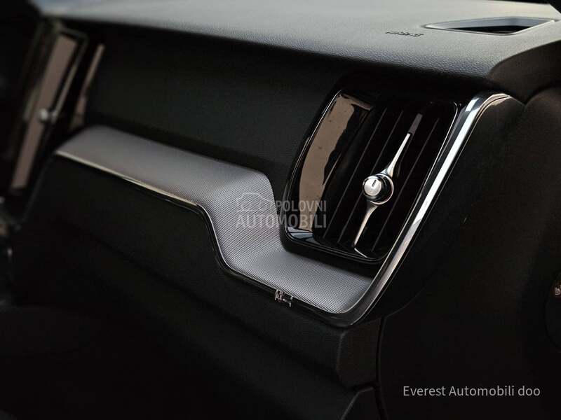 Volvo XC60 2.0B4/MHEV/R Design/