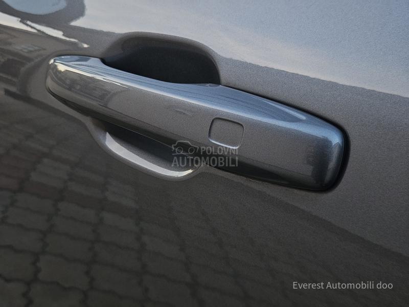 Volvo XC60 2.0B4/MHEV/R Design/