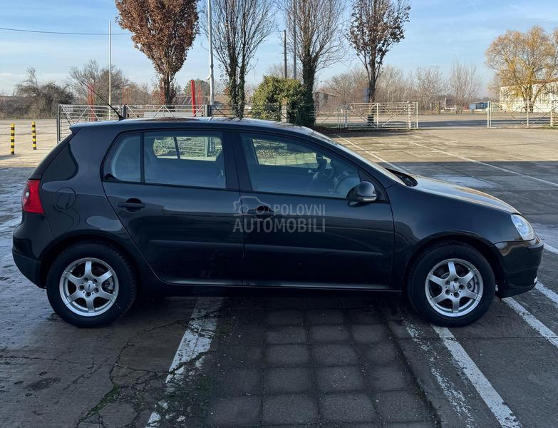 Volkswagen Golf 5 1.4B