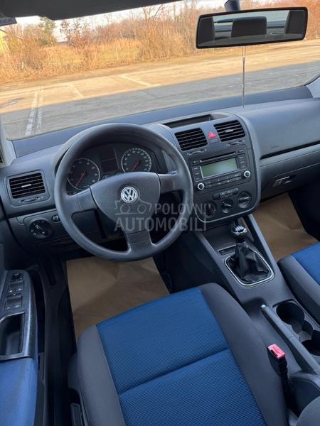 Volkswagen Golf 5 1.4B