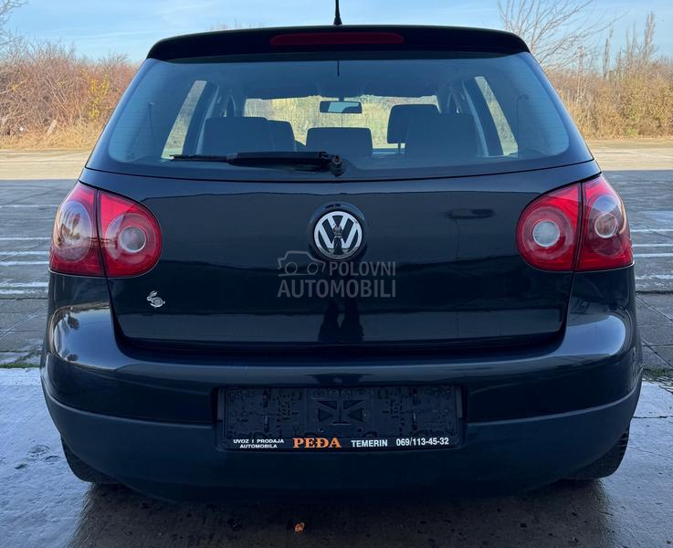 Volkswagen Golf 5 1.4B