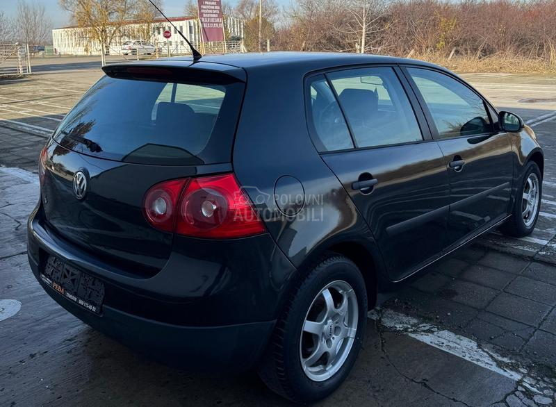 Volkswagen Golf 5 1.4B