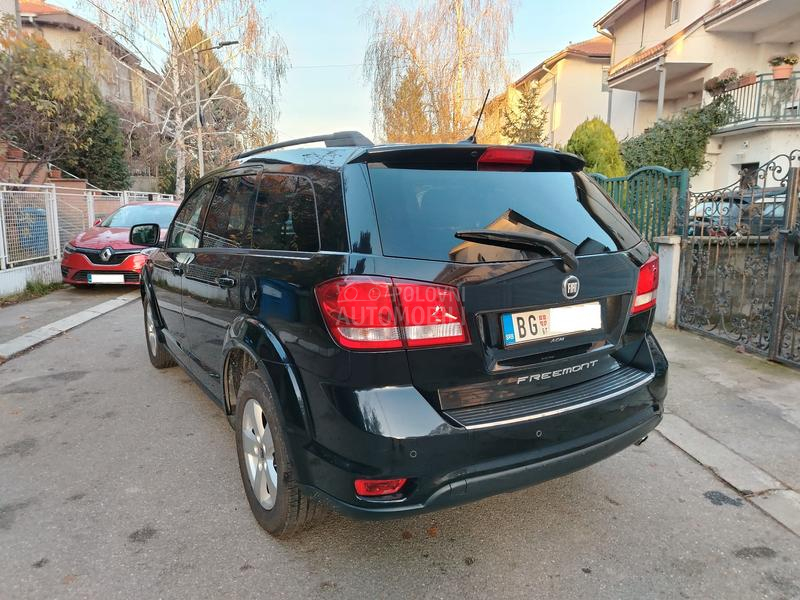 Fiat Freemont 