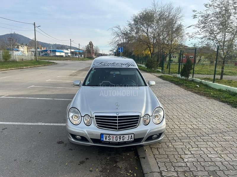 Mercedes Benz E 220 pogrebno