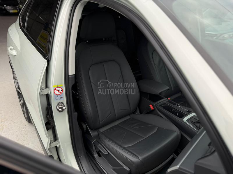 Audi Q3 S-Line/Matrix/360/20