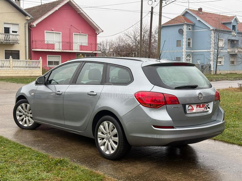 Opel Astra J 1.7 CDTI