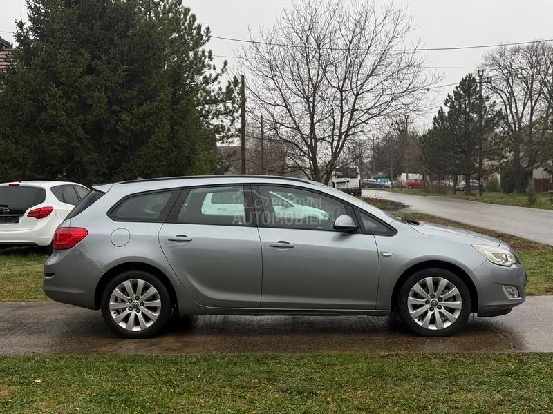 Opel Astra J 1.7 CDTI