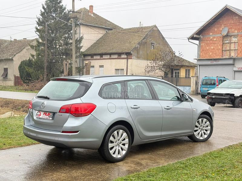 Opel Astra J 1.7 CDTI