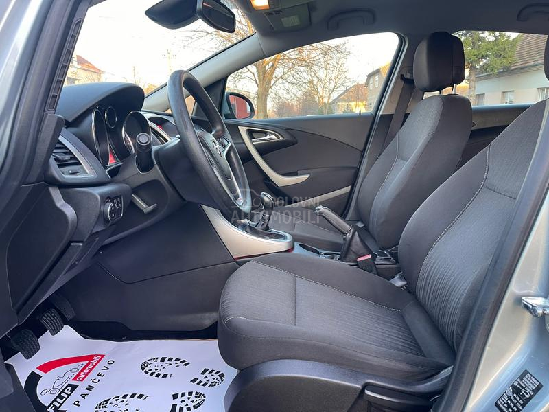 Opel Astra J 1.7 CDTI