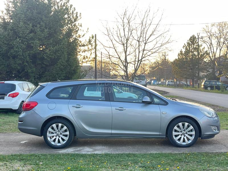 Opel Astra J 1.7 CDTI