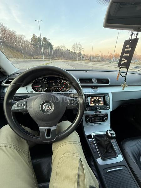 Volkswagen Passat B7 2.0 TDI CARAT
