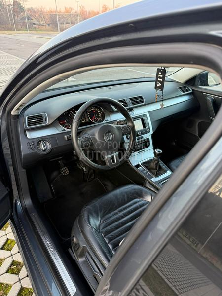 Volkswagen Passat B7 2.0 TDI CARAT