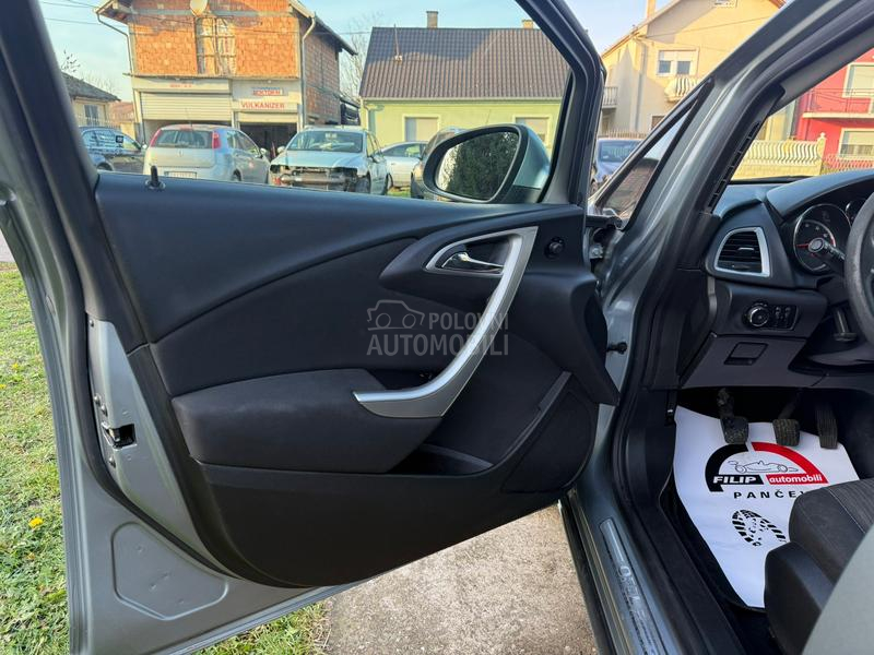 Opel Astra J 1.4 NA.VI