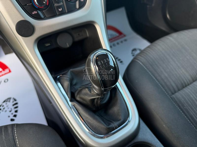 Opel Astra J 1.4 NA.VI