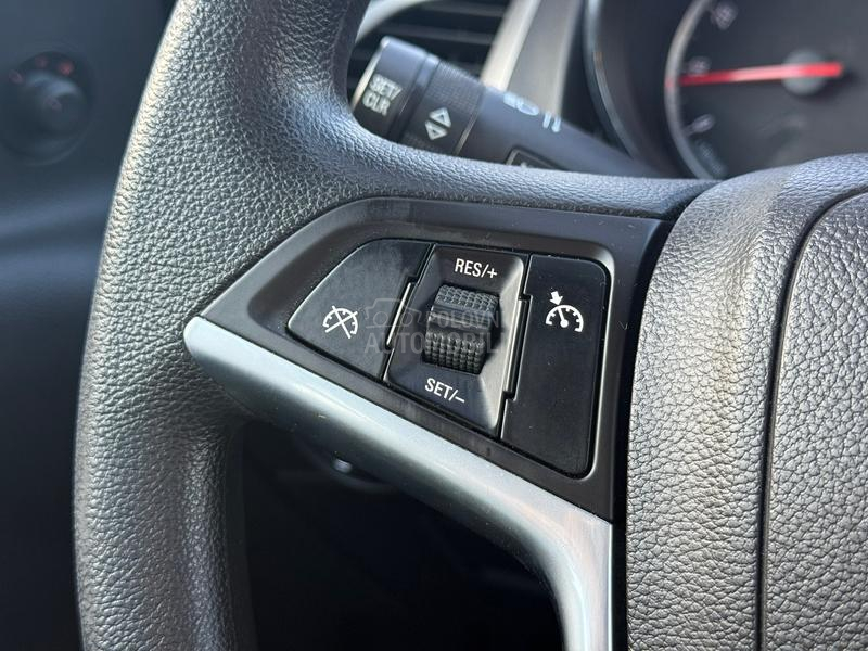 Opel Astra J 1.4 NA.VI