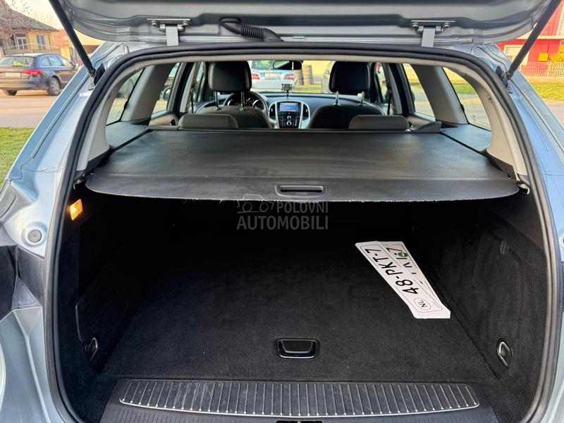 Opel Astra J 1.4 NA.VI