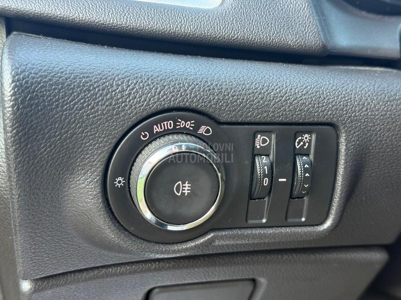 Opel Astra J 1.4 NA.VI