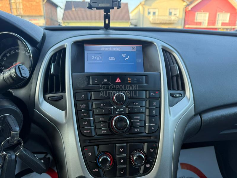 Opel Astra J 1.4 NA.VI