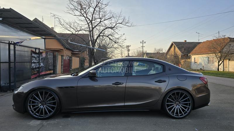 Maserati Ghibli 