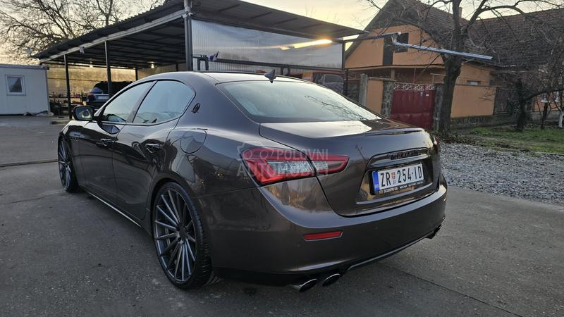 Maserati Ghibli 