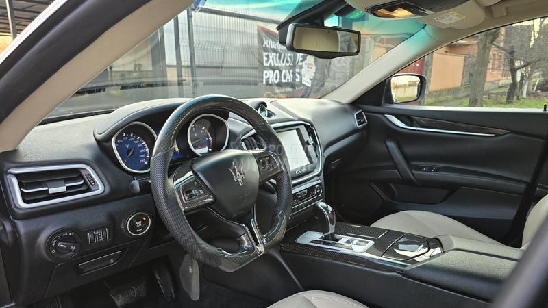 Maserati Ghibli 